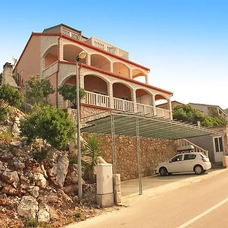 Διαμέρισμα 4 Otoka.2 *
